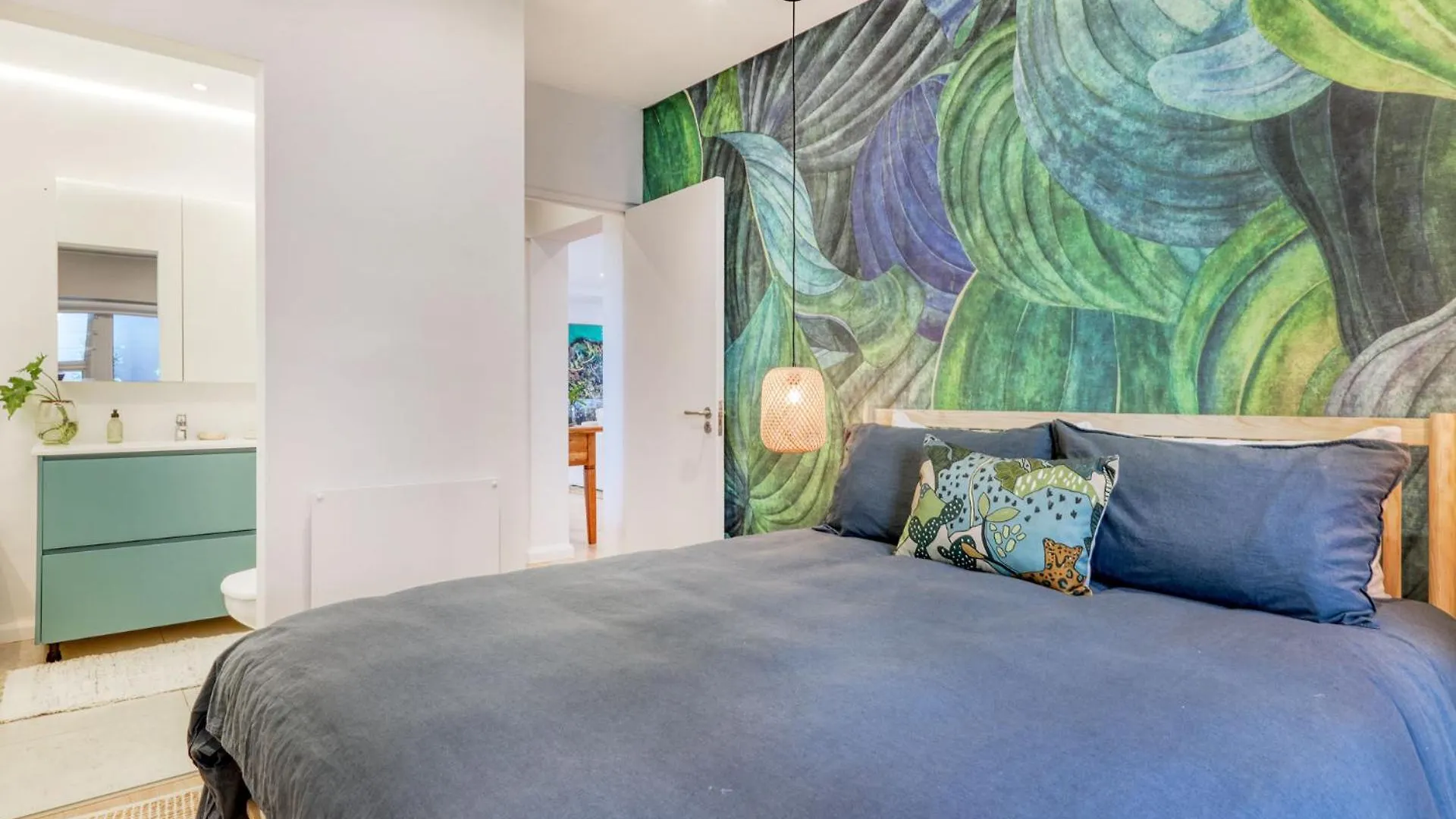 Seapoint Seaview Elegant Home Cape Town